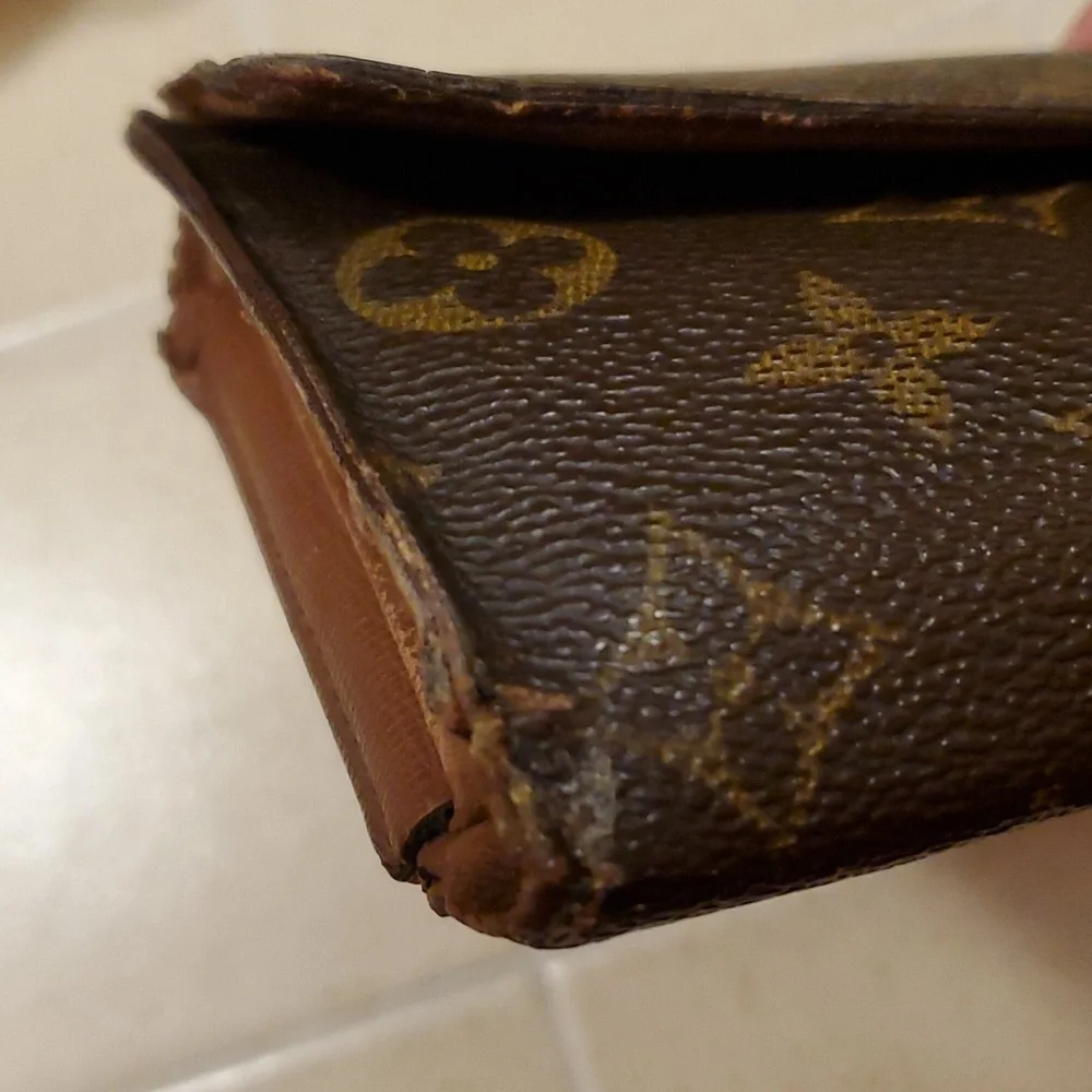 Louis Vuitton LV wallet brown